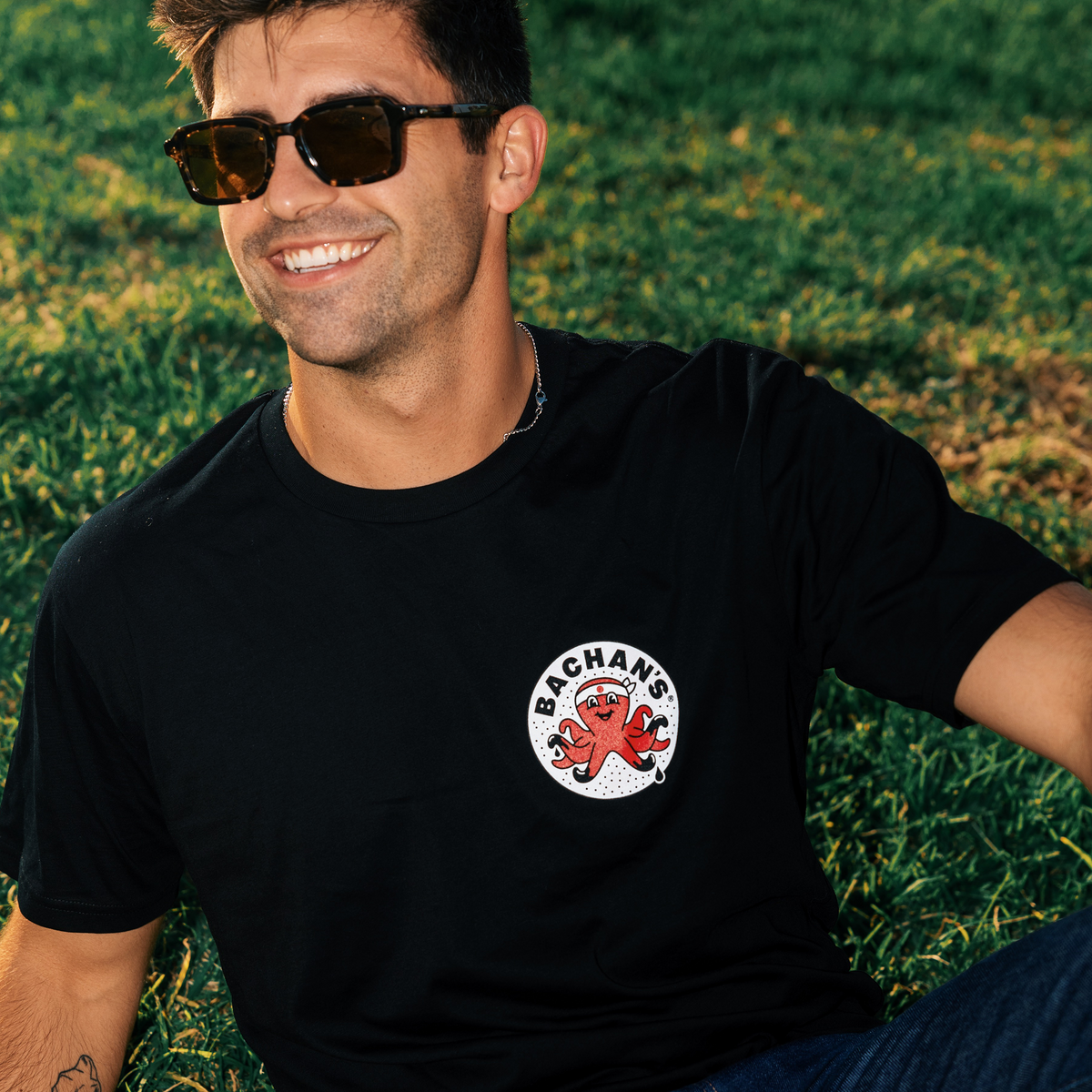 Knuckles Tee P6
