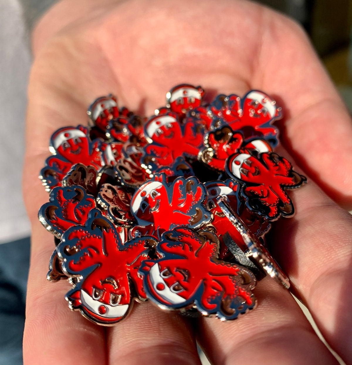 Red Octo Pin T9